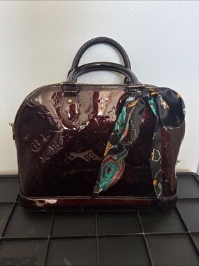 Louis Vuitton Vernis Alma Bag in Deep Bordeaux Patent